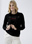 Fashion Friends Kapüşon Yaka Baskılı Siyah Kadın Sweatshırt 22K0426K1