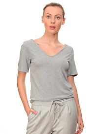 Missguided V Yaka Kısa Kollu Normal Kesim Gri Kadın T-Shirt 