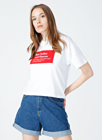 Beyaz Kadın Bisiklet Yaka Baskılı T-Shirt