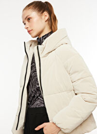 Only Krem Kadın Kapüşon Yaka Mont 15318451 ONLECE PUFFER JACKET CS OTW