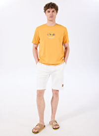 Discovery Expedition Beyaz Erkek Standart Fit Sweat Şort D4SM-SHT3221  