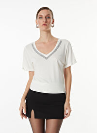 Fabrika Comfort Kırık Beyaz Kadın Basic Taşlı T-Shirt FC4WL-TST0117