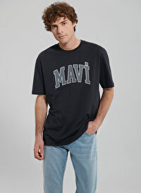 Mavi Bisiklet Yaka Baskılı Siyah Erkek T-Shirt M0611711-900_MAVİ LOGO TİŞÖRT