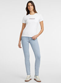 Guess Jeans Beyaz Kadın Normal T-Shirt GJ SS CN SLIM AMERIC - MID ORGANIC 