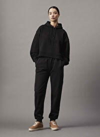 Calvin Klein Jeans Siyah Kadın Kapüşon Standart Baskılı Sweatshirt J20J224718BEH