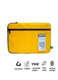 Urban Laptop by Upcycle Hero MacBook 13.3” & 13.6” Uyumlu İleri Dönüşüm Laptop Çantası