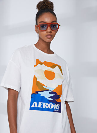 Aeropostale Bisiklet Yaka Baskılı Kırık Beyaz Kadın T-Shirt K-NEWYORK