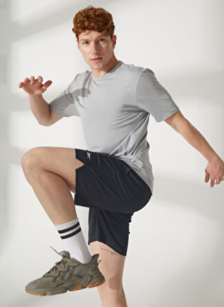Мужские шорты Reebok IB1273 COMM KNIT SHORT Normal Kalip