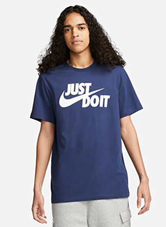 Мужская футболка Nike Yuvarlak Yaka Regular Fit AR5006-410 M NSW TEE JUST DO IT SWO