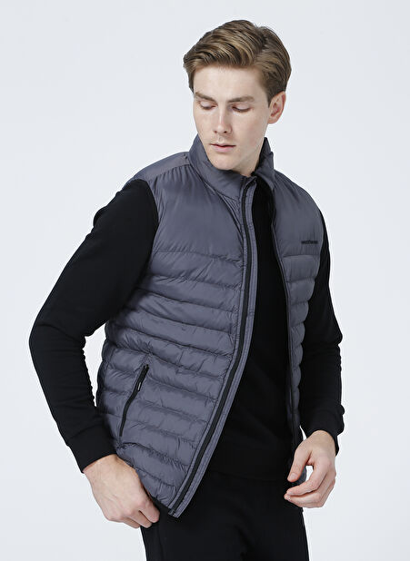 Skechers Koyu Gri Dik Yaka Erkek Düz Şişme Yelek S202174-040 M Essential Vest -1