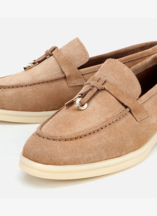 Kadın Süet Deri Bej Gold Aksesuarlı Klasik Loafer 01AYH313760A300 - Görsel 4
