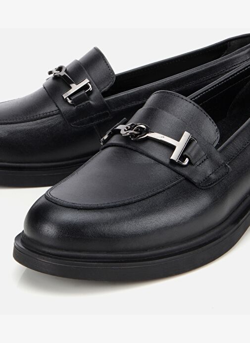 Kadın Deri Siyah Tokalı Klasik Loafer 01AYH314390A100 - Görsel 4