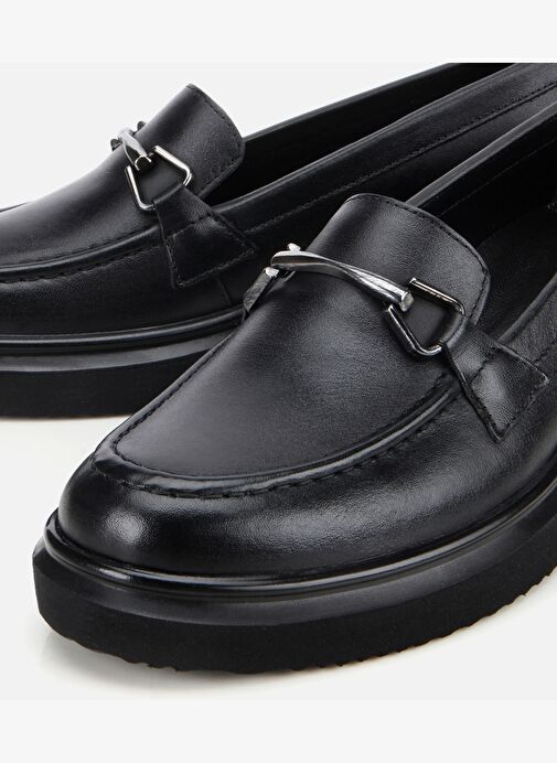 Kadın Deri Siyah Tokalı Dolgu Topuklu Klasik Loafer 01AYH314460A100 - Görsel 4