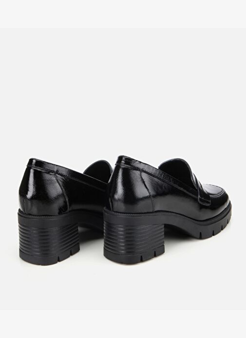 Kadın Rugan Deri Siyah Topuklu Klasik Loafer 01AYH314470A100 - Görsel 5