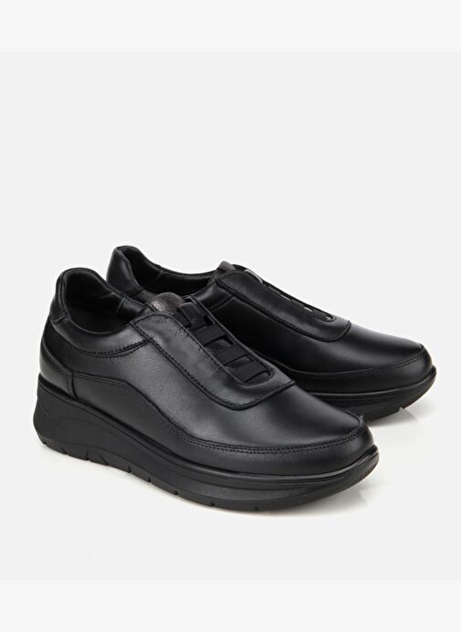 Kadın Deri Siyah Lastik Detaylı Dolgu Topuklu Günlük Loafer 01AYH314480A100 - Görsel 3