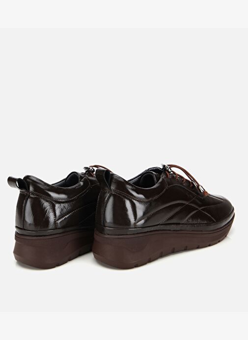 Kadın Rugan Deri Siyah Dolgu Topuklu Spor Ayakkabı 01AYH314490A480 - Görsel 5