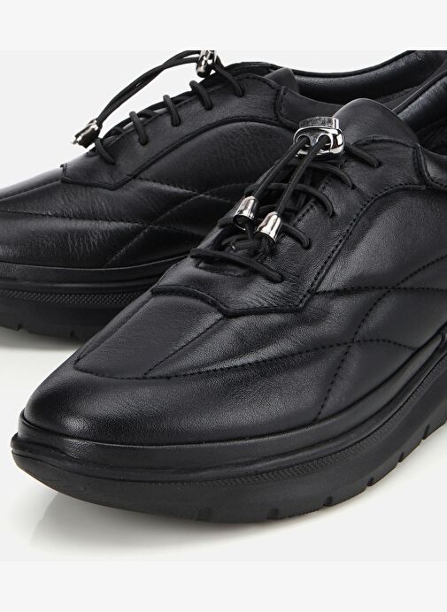 Kadın Deri Siyah Dolgu Topuklu Spor Ayakkabı 01AYH314500A100 - Görsel 4