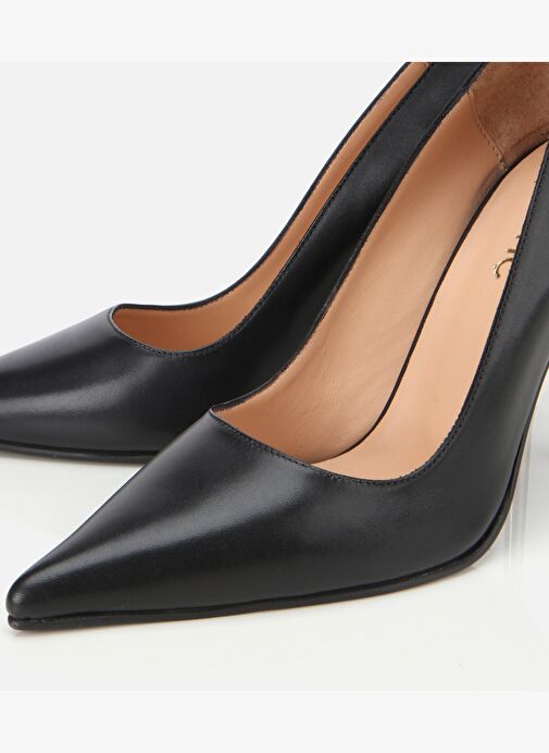 Kadın Deri Siyah Metal Detaylı Yüksek Topuklu Stiletto 01AYH315230A100 - Görsel 4