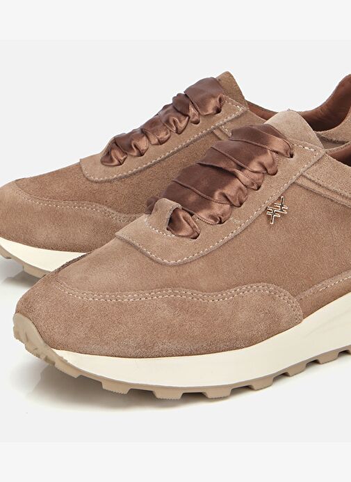 Kadın Süet Deri Bej Bağcık Detaylı Yüksek Tabanlı Spor Ayakkabı 01AYH315410A340 - Görsel 4