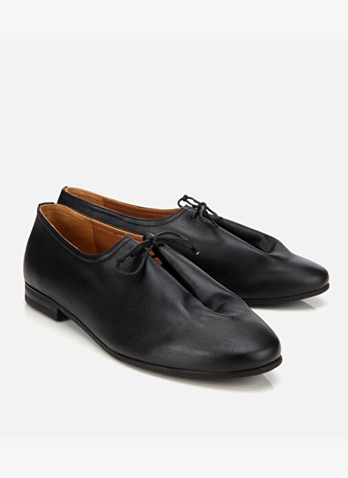 Kadın Deri Siyah Yumuşak Bağcıklı Babet 01AYH315430A100 - Görsel 3