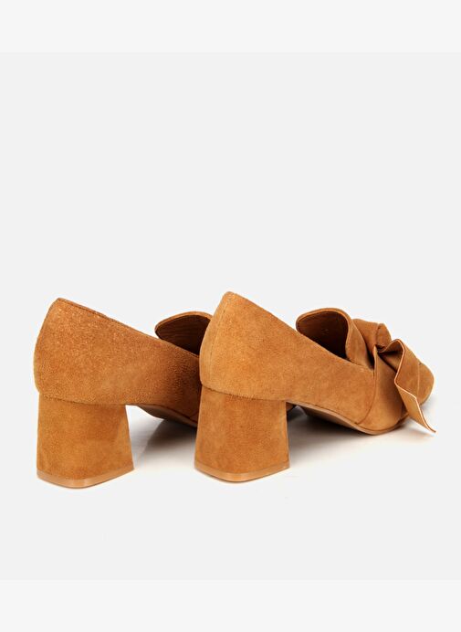 Kadın Süet Taba Fiyonk Detaylı Kalın Topuklu Ayakkabı 01AYH315450A340 - Görsel 5