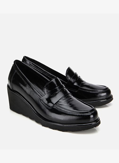 Kadın Rugan Deri Siyah Dolgu topuklu Günlük Loafer 01AYH315570A100 - Görsel 3