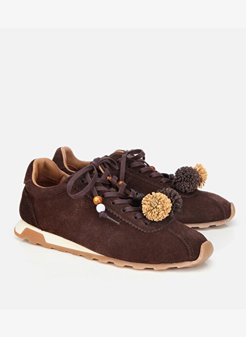 Kadın Süet Deri Kahverengi Aksesuar Detaylı Spor Ayakkabı 01AYH316980A480 - Görsel 3
