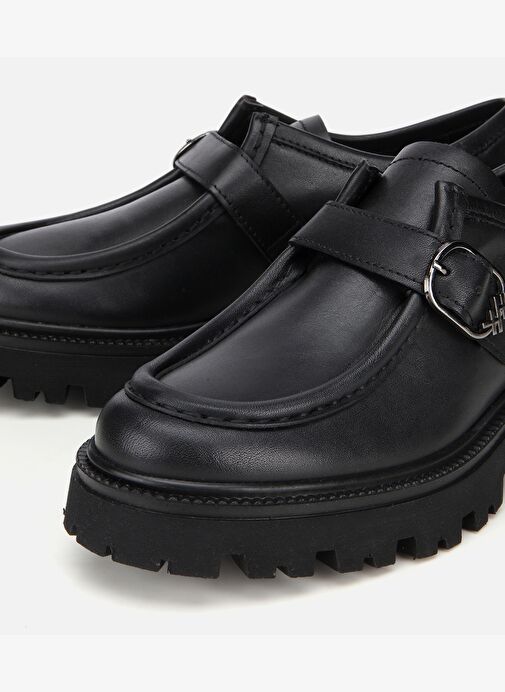 Kadın Deri Siyah Tokalı Kalın Tabanlı Günlük Loafer 01AYH318350A100 - Görsel 5