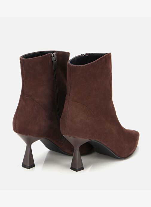 Kadın Süet Deri Kahverengi Dikiş Detaylı Sivri Kısa Topuklu Bot 01BOH312650A480 - Görsel 5