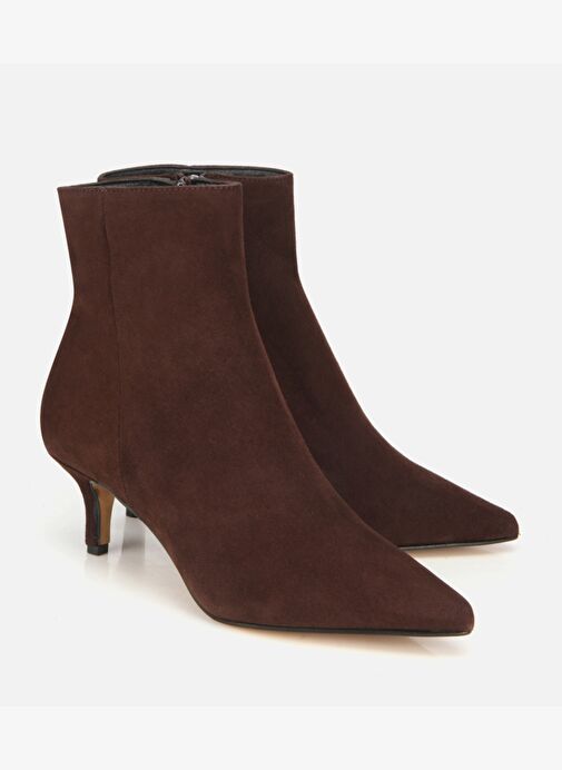 Kadın Süet Deri Kahverengi Sivri Burunlu Bilekte Topuklu Bot 01BOH312720A480 - Görsel 3