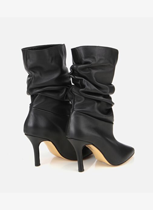 Kadın Deri Siyah Büzgülü Sivri Burunlu İnce Topuklu Bot 01BOH312730A100 - Görsel 5