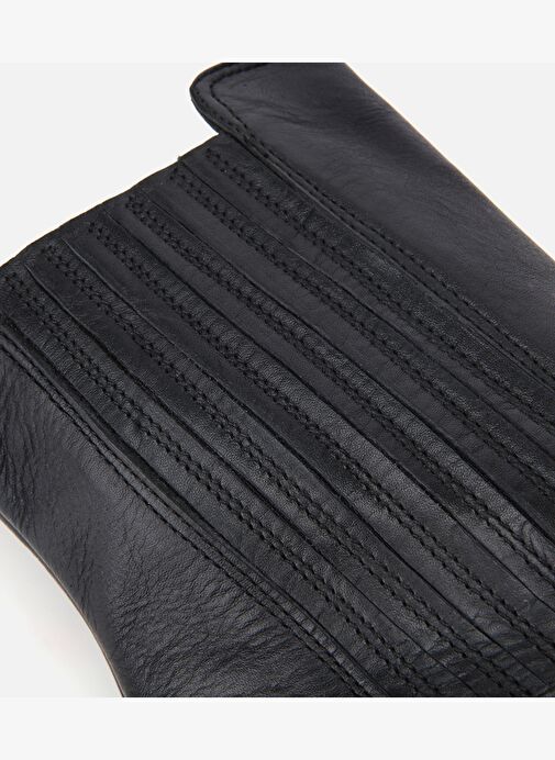 Kadın Deri Siyah Lastik Detaylı Sivri Burunlu Topuklu Bot 01BOH312830A100 - Görsel 8