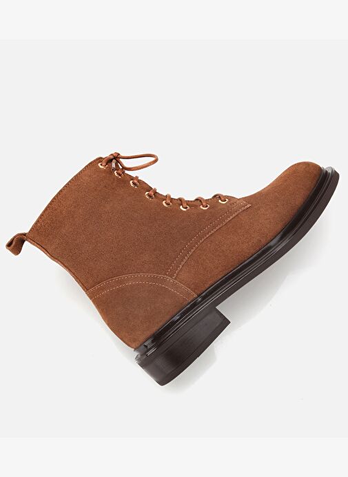 Kadın Süet Deri Taba Bağcık Detaylı Fermuarlı Düz Bot 01BOH313050A340 - Görsel 7