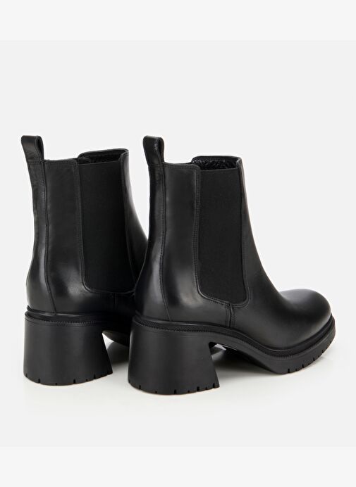 Kadın Deri Siyah Lastik Detaylı Kalın Topuklu Bot 01BOH313160A100 - Görsel 5