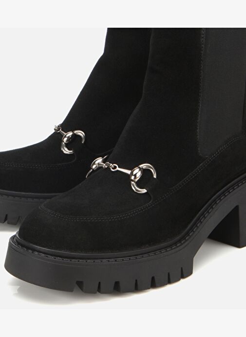 Kadın Süet Deri Siyah Tokalı Kalın Tabanlı Topuklu Bot 01BOH313200A100 - Görsel 4