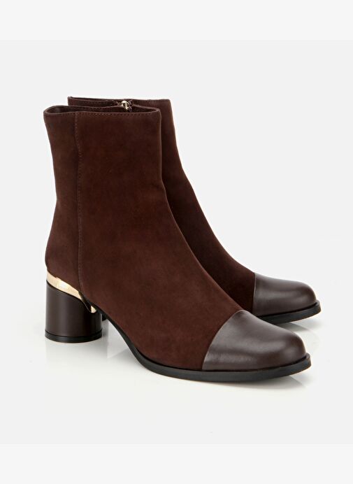 Kadın Süet Deri Kahverengi Gold Detaylı Bilekte Topuklu Bot 01BOH313300A480 - Görsel 3