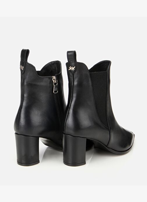 Kadın Deri Siyah Sivri Burunlu Streç Detaylı Bilekte Topuklu Bot 01BOH313310A100 - Görsel 5