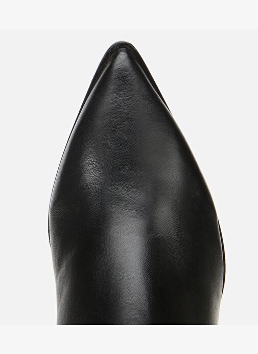 Kadın Deri Siyah Sivri Burunlu Streç Detaylı Bilekte Topuklu Bot 01BOH313310A100 - Görsel 6