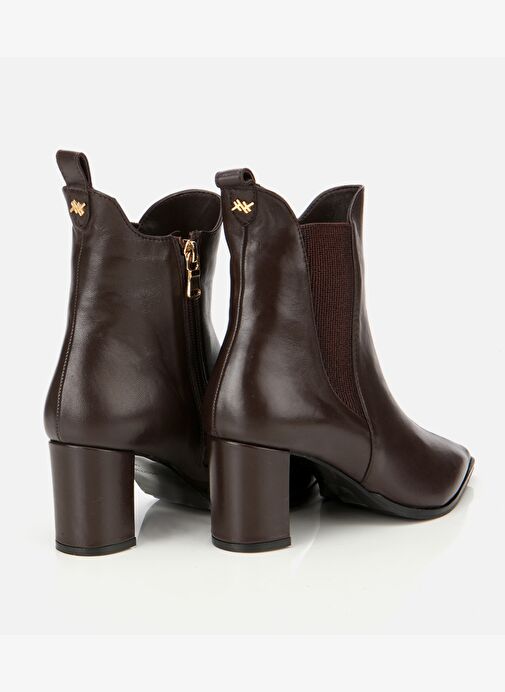 Kadın Deri Kahverengi Sivri Burunlu Streç Detaylı Bilekte Topuklu Bot 01BOH313310A480 - Görsel 5