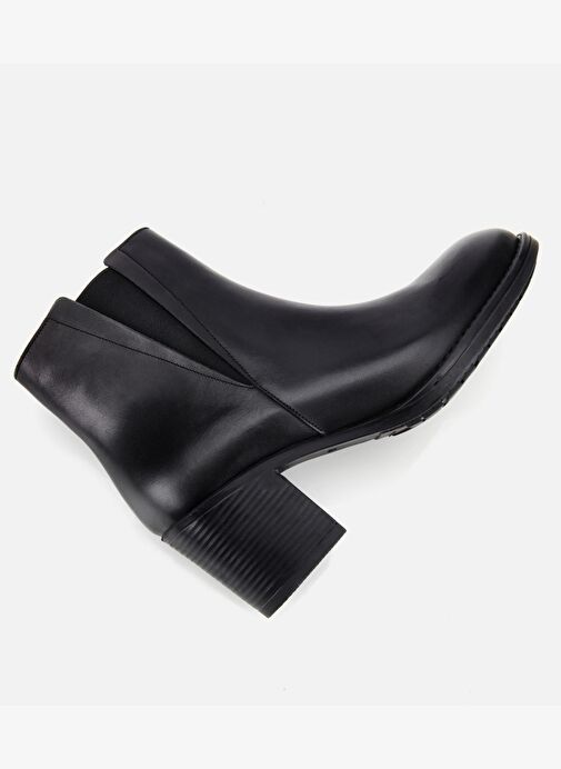 Kadın Deri Siyah Lastik Detaylı Bilekte Topuklu Bot 01BOH314560A100 - Görsel 7