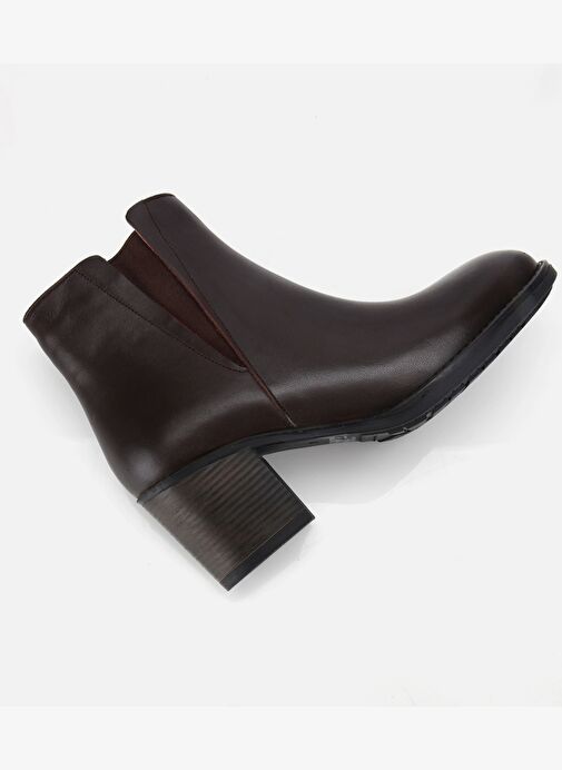 Kadın Deri Kahverengi Lastik Detaylı Bilekte Topuklu Bot 01BOH314560A480 - Görsel 7