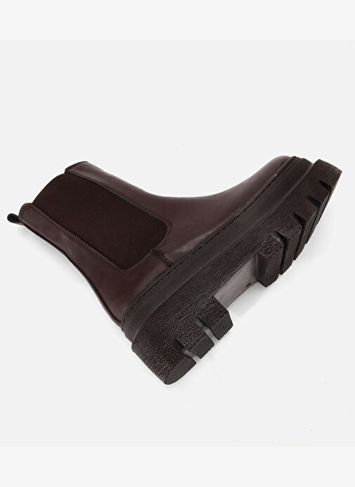 Kadın Kahverengi Lastik Detaylı Kalın Tabanlı Düz Bot 01BOH314880A480 - Görsel 7