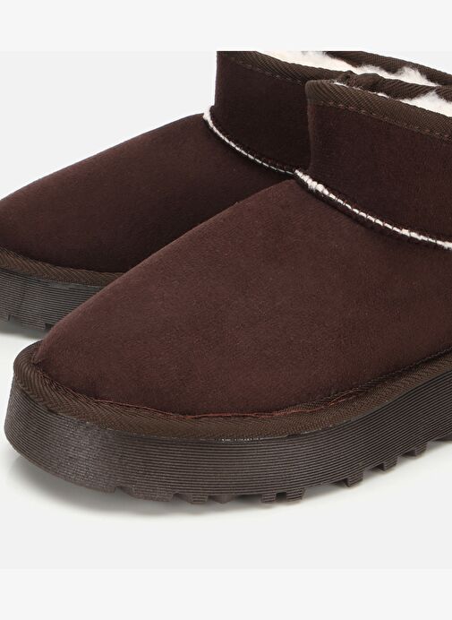 Kadın Süet Kahverengi İçi Kürklü Bilekte Kalın Tabanlı Düz Bot 01BOH315080A480 - Görsel 4