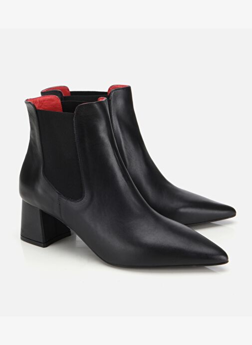 Kadın Deri Siyah Yumuşak Dokulu Lastik Detaylı Topuklu Bot 01BOH315510A100 - Görsel 3