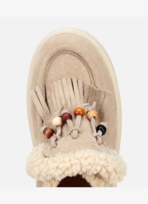 Kadın Süet Deri Bej İçi Kürklü Saçaklı Püskül Detaylı Düz Bot 01BOH316870A310 - Görsel 7