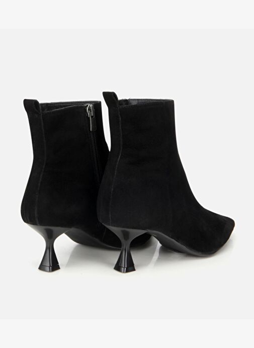 Kadın Süet Deri Siyah Topuk Detaylı Bilekte Kısa Topuklu Bot 01BOH318450A100 - Görsel 5