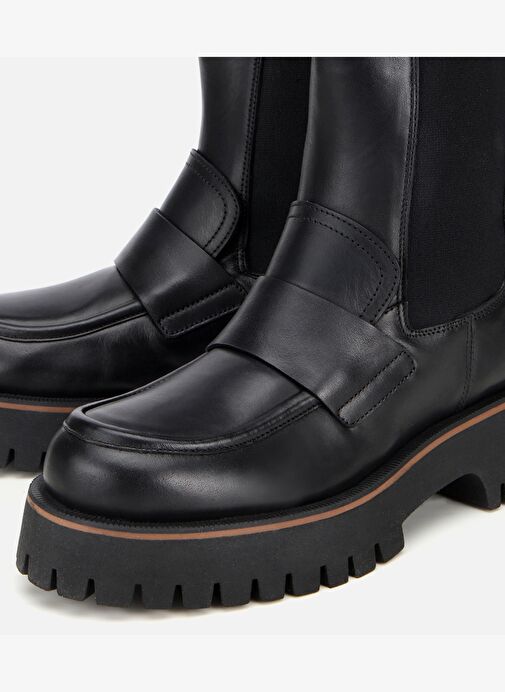 Kadın Deri Siyah Lastik Detaylı Bantlı Düz Bot 01BOH318510A100 - Görsel 4