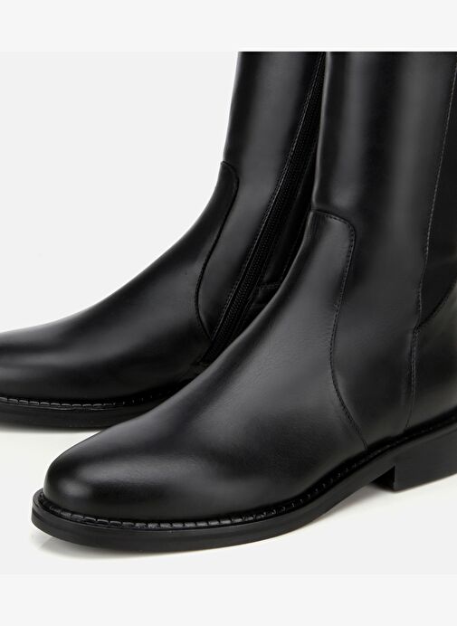 Kadın Deri Siyah Tokalı Streç Detaylı Düz Çizme 01CIH313460A100 - Görsel 4