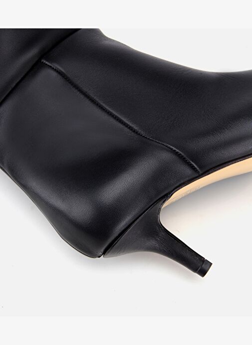 Kadın Deri Siyah Sivri Burunlu İnce Topuklu Çizme 01CIH316940A100 - Görsel 7