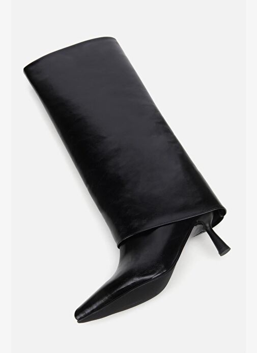 Kadın Rugan Siyah Kırışık Görünümlü Topuklu Çizme - Görsel 7